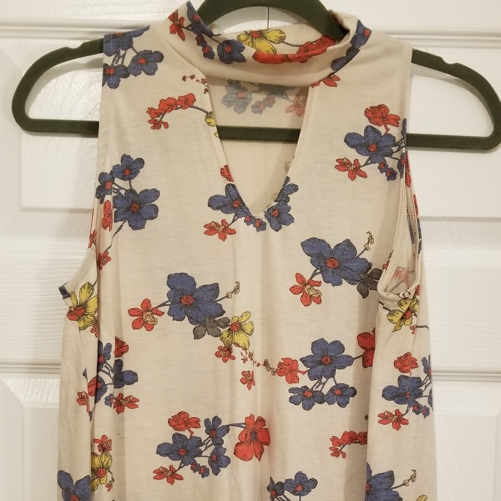 Sleeveless top